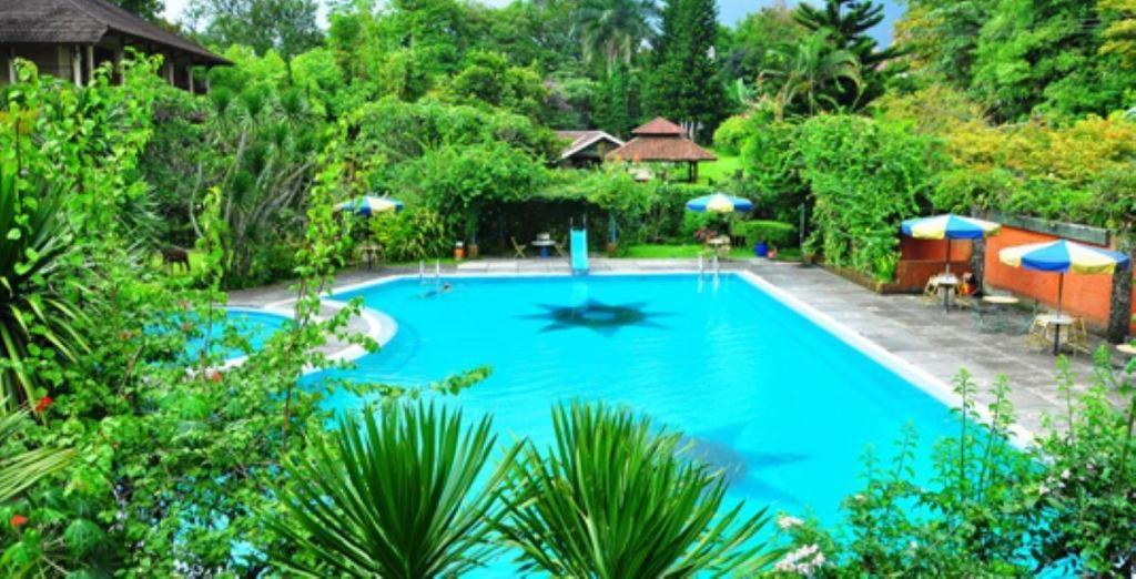 Taman Sari Hotel Dan Resort スカブミ エクステリア 写真